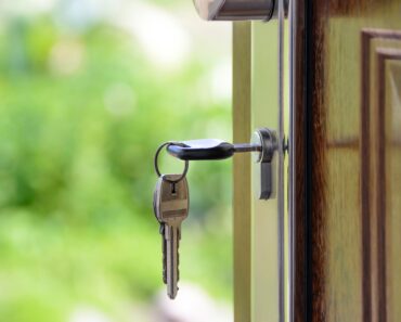 Can A Bank Foreclose On A Homeowner Without Personal Service